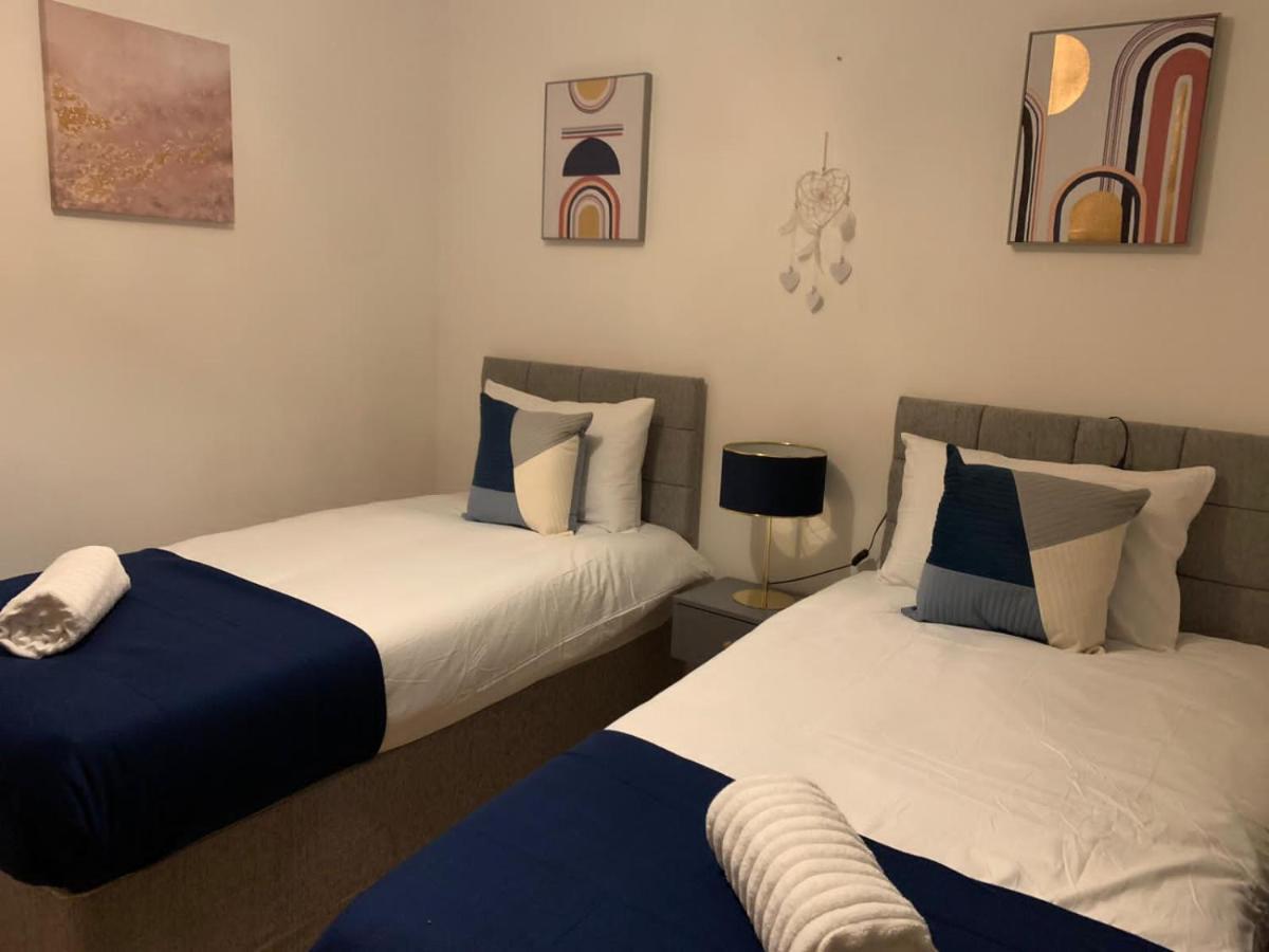 Absolute Stays In Sherwood- Nottingham Castle- Capital Fm Arena Nottingham- Contractors-Free Wifi- Free Parking- Long And Short Stays- Families-East Midlands Airport-Trent Bridge-Actors-Aria Court- Mansfield Exterior foto